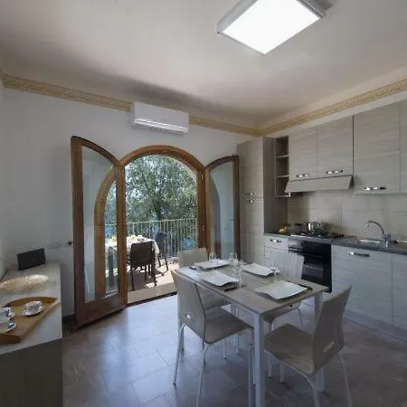 Sleeps 3 Air Con Wifi * Conca dei Marini